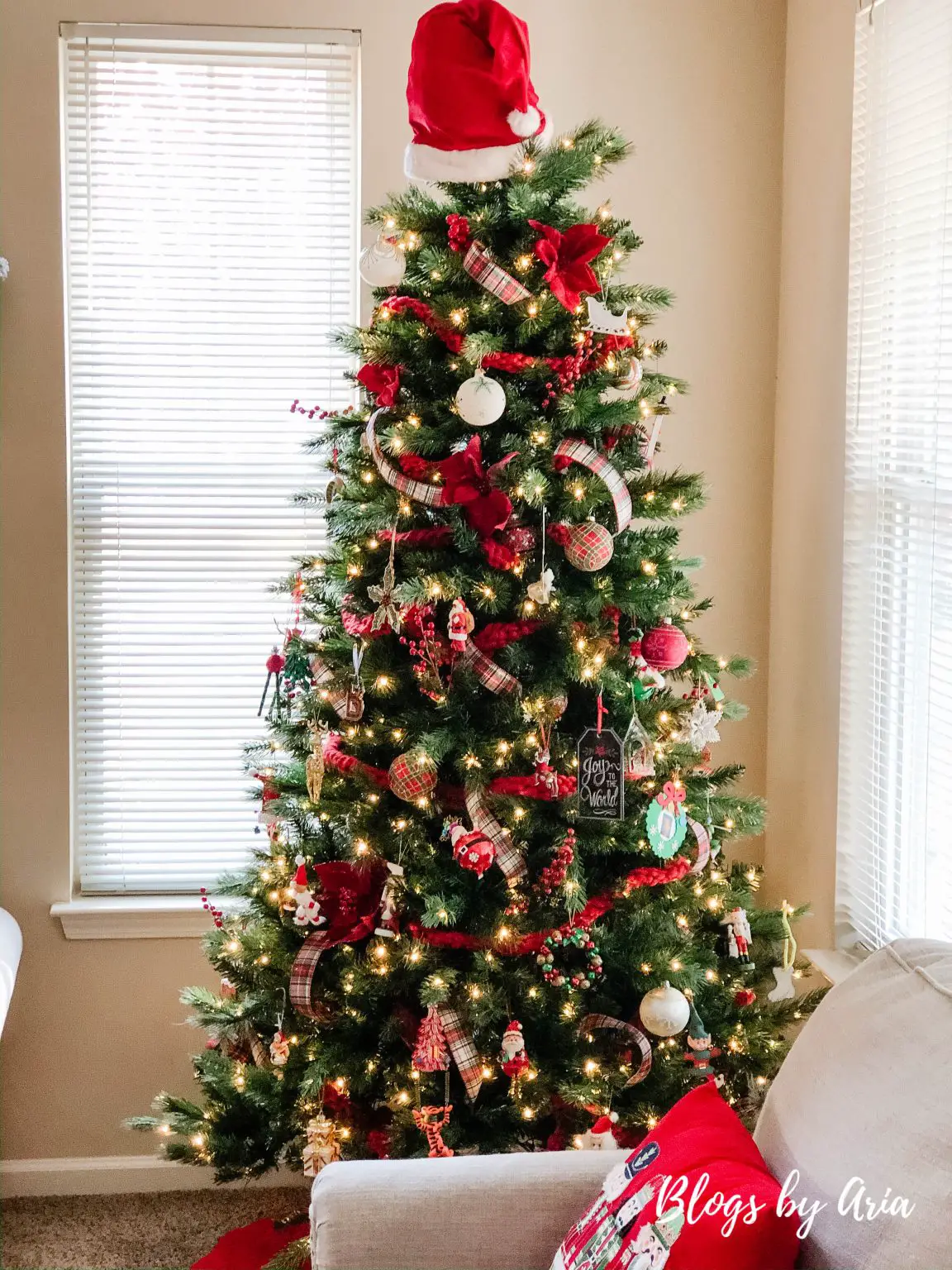Red Plaid Christmas Tree - Blogs by Aria