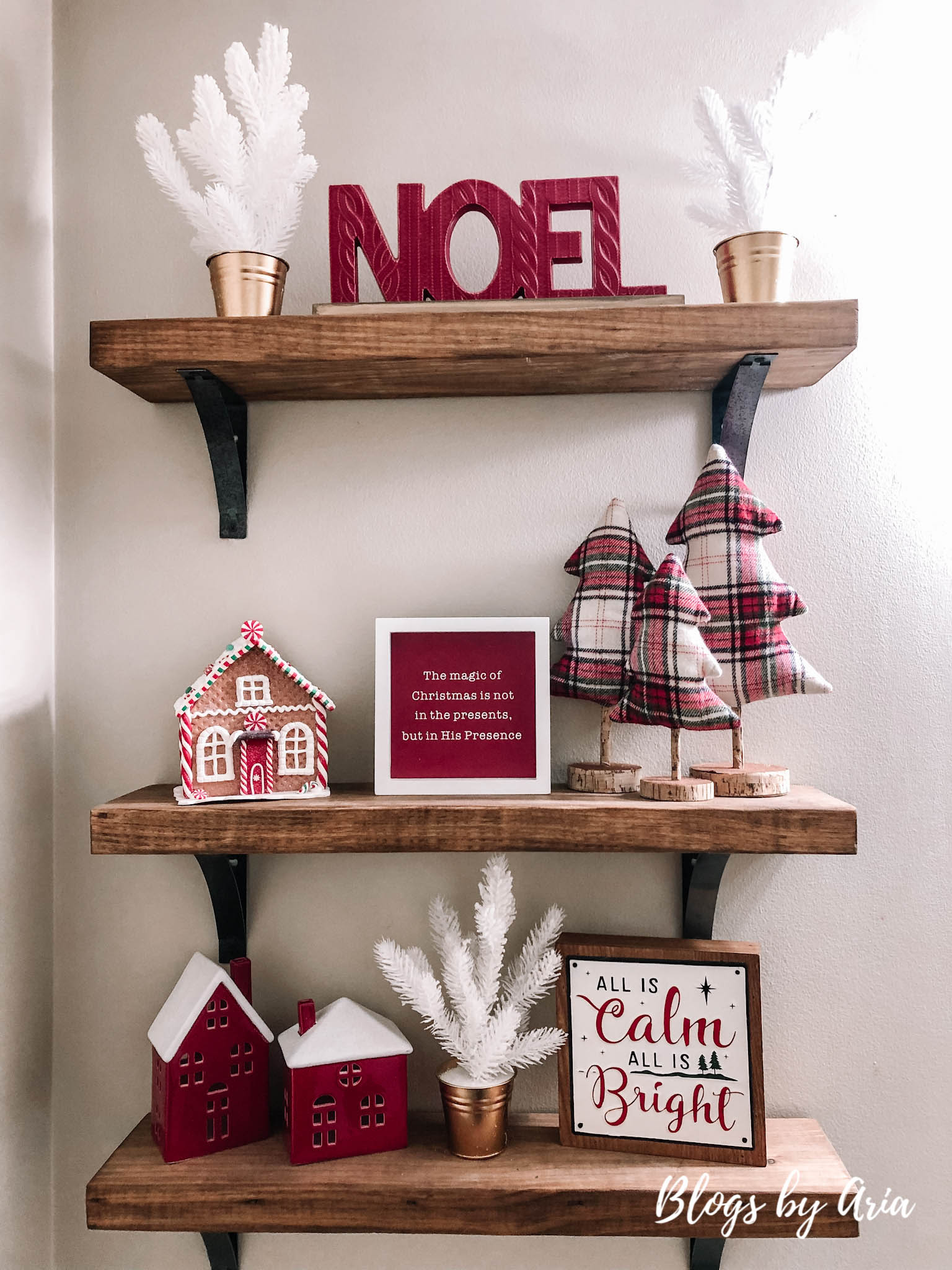 Christmas bathroom styled shelves