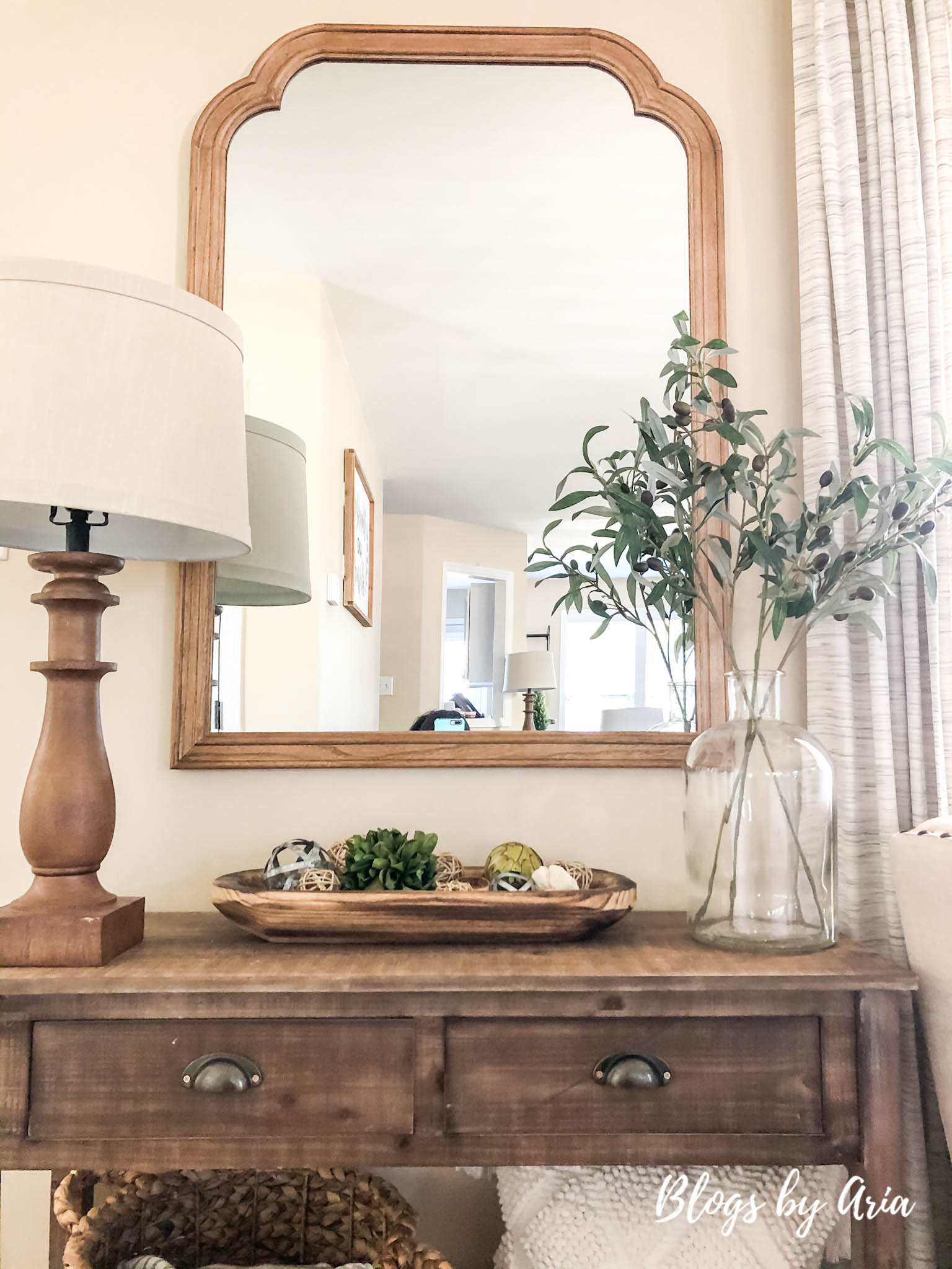 Updated Neutral Entryway Decor Blogs by Aria