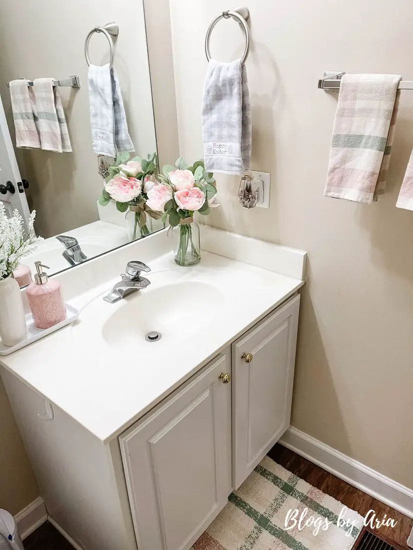 pink Spring powder room decor ideas