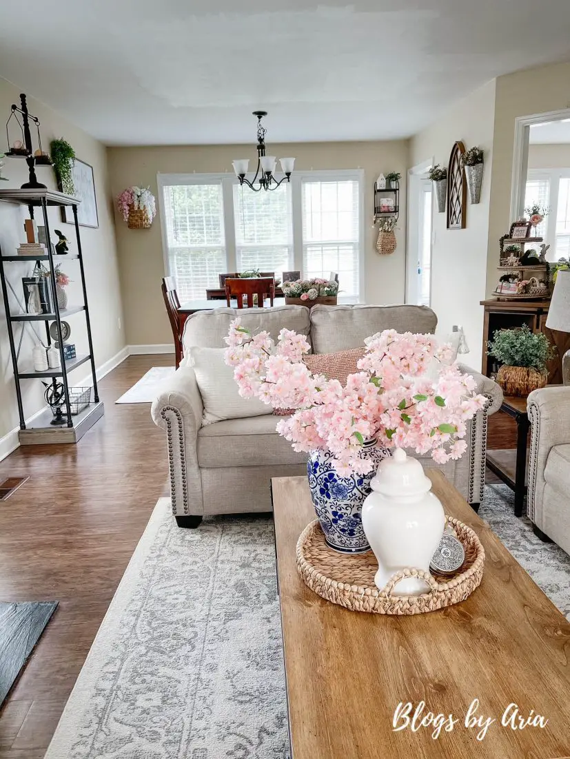 farmhouse spring decor