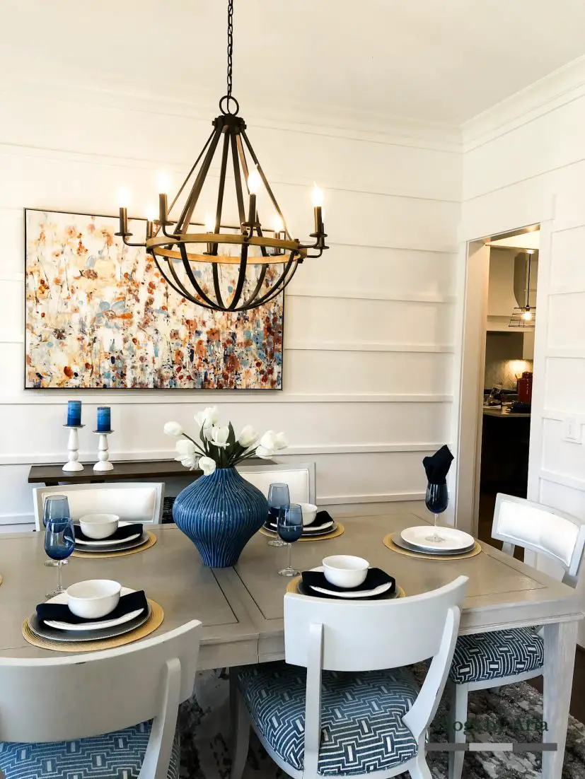 modern farmhouse dining room with horizontal board and batten