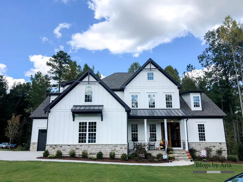 Camberly modern farmhouse