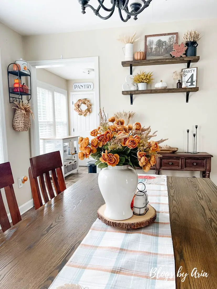 modern farmhouse fall dining room decor