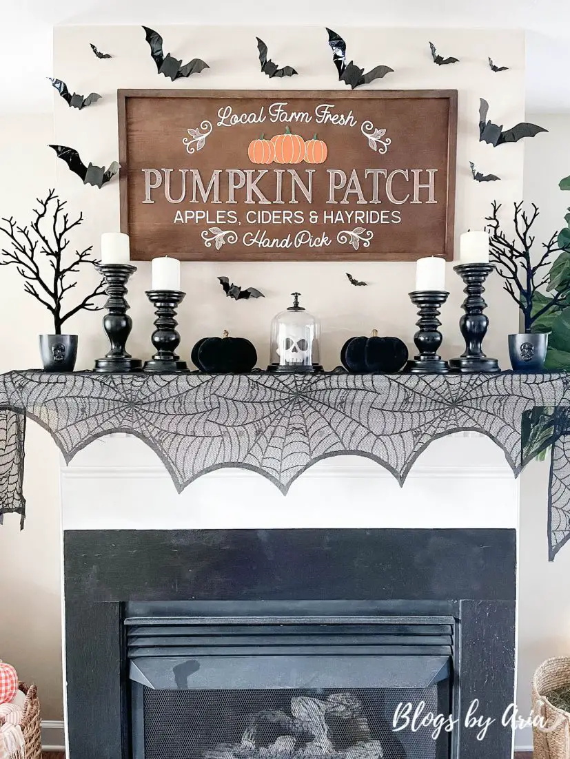 halloween mantel decor