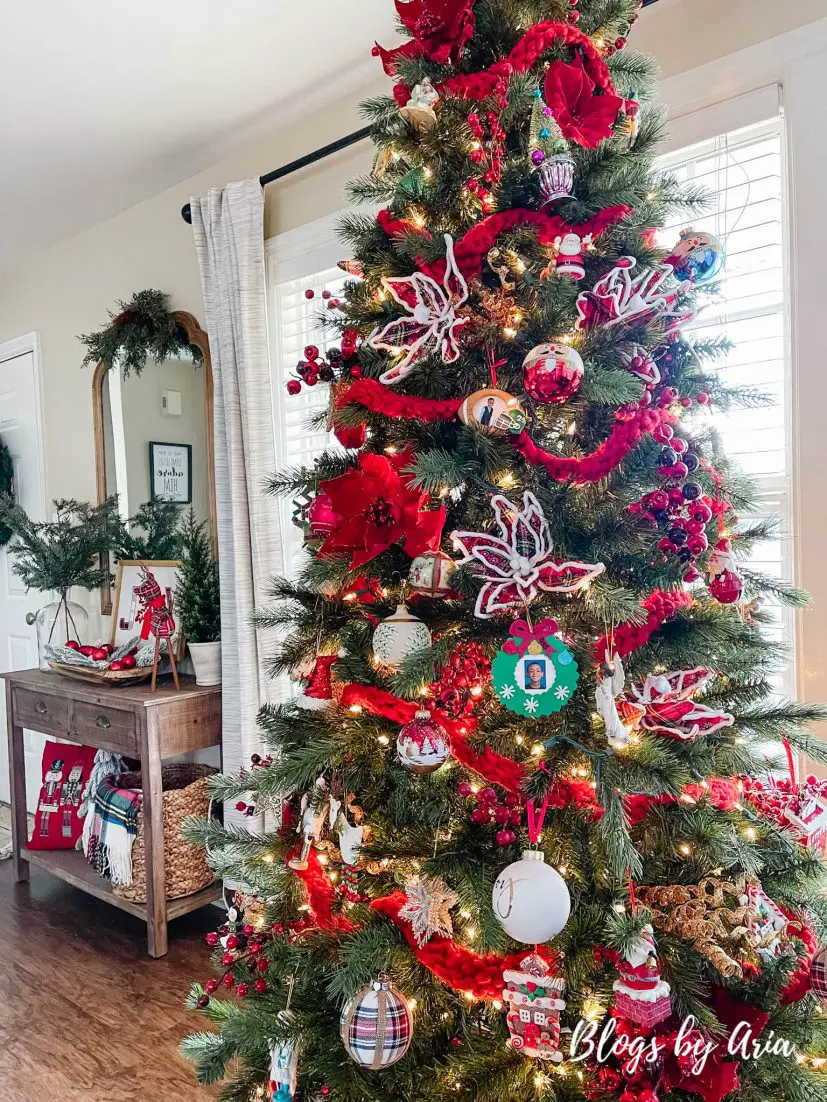 Cozy traditional Christmas family room