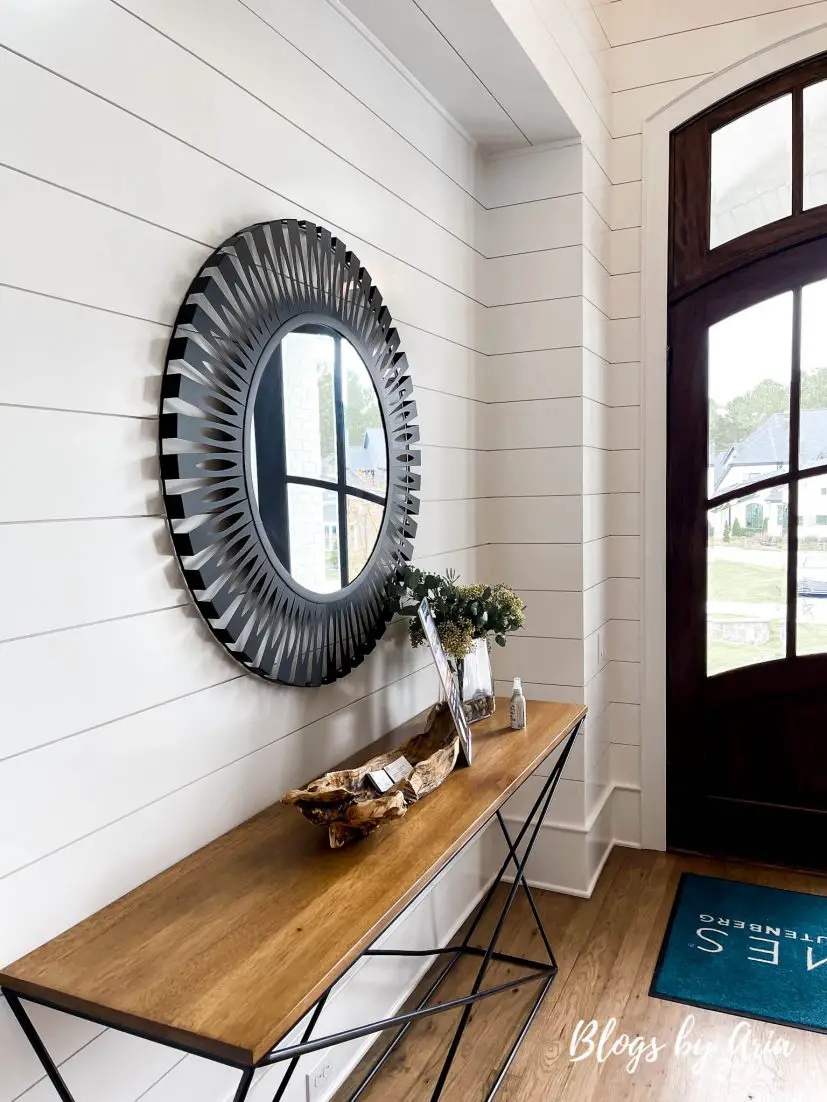 shiplap entryway