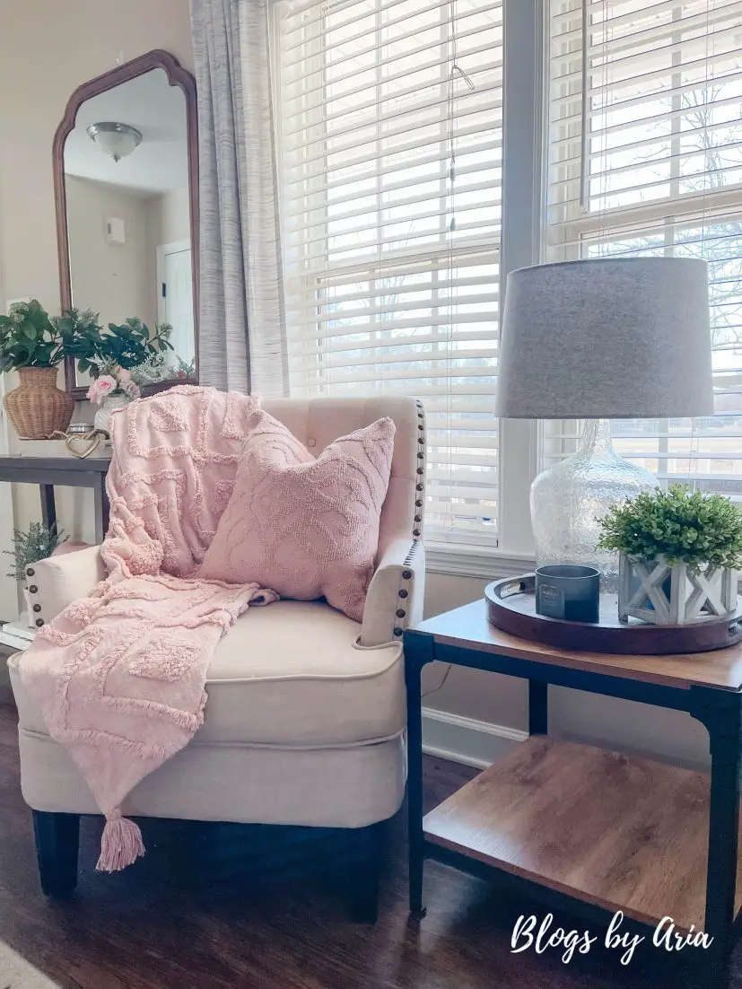 pink living room decor