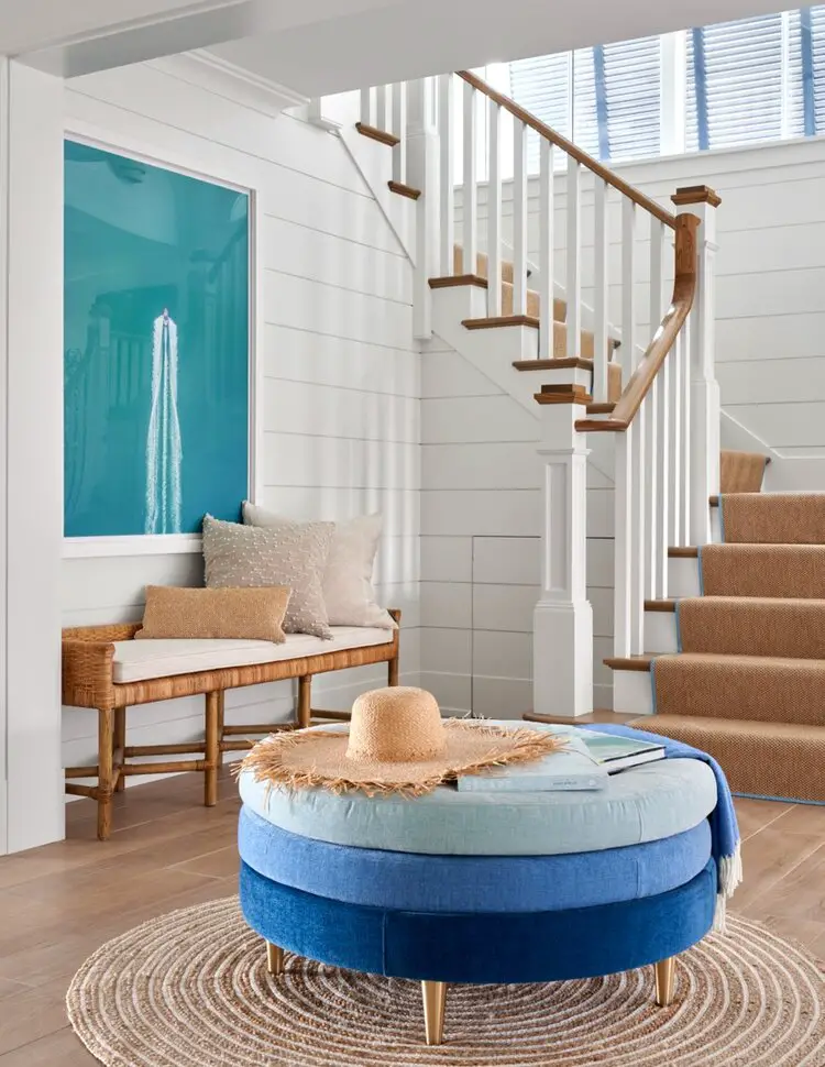 shiplap stairway landing