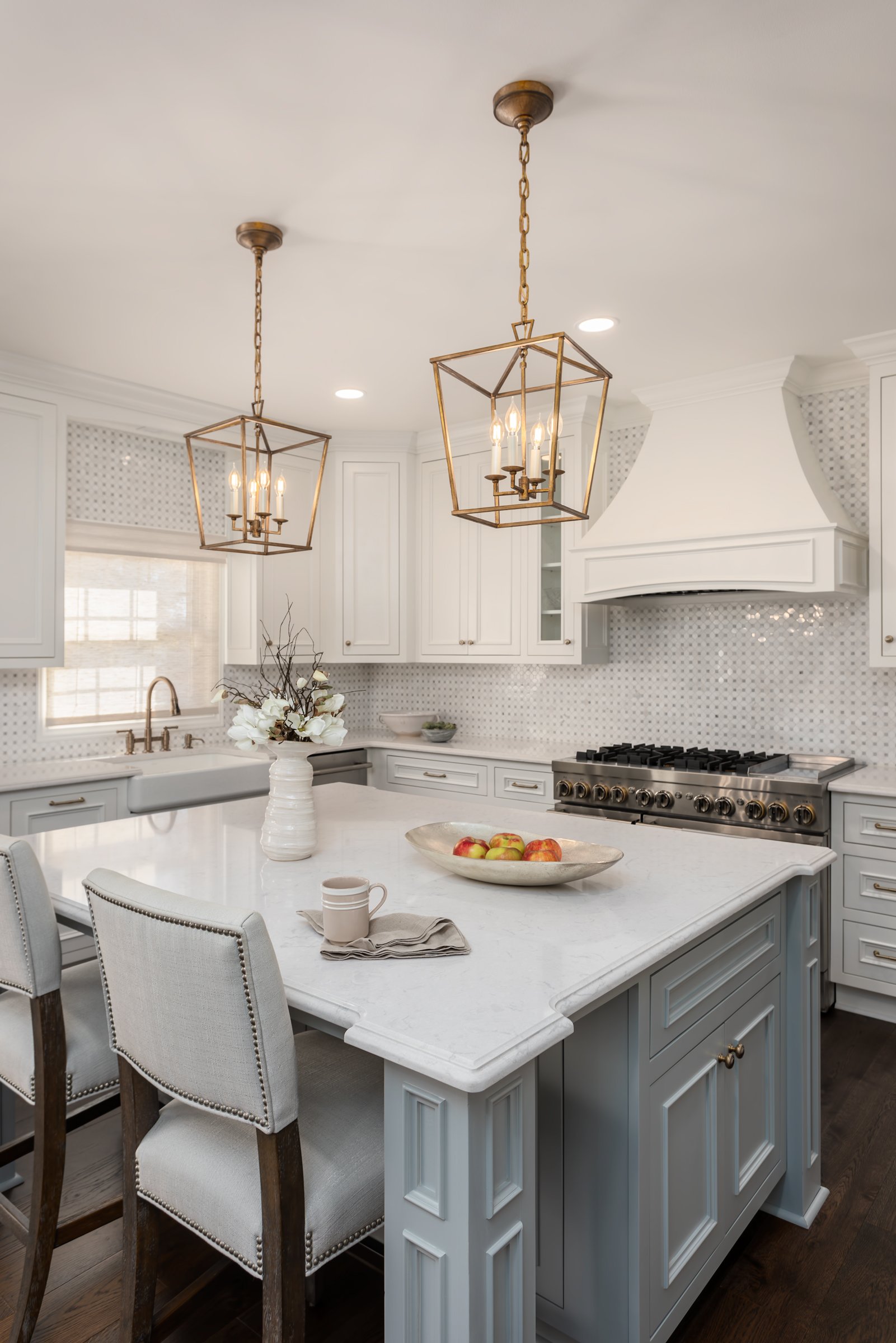 white kitchen design