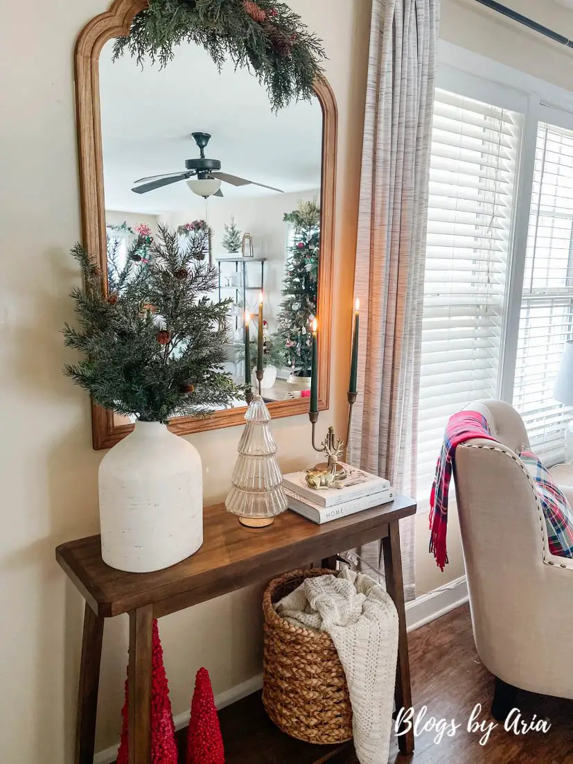 neutral christmas entryway decor ideas