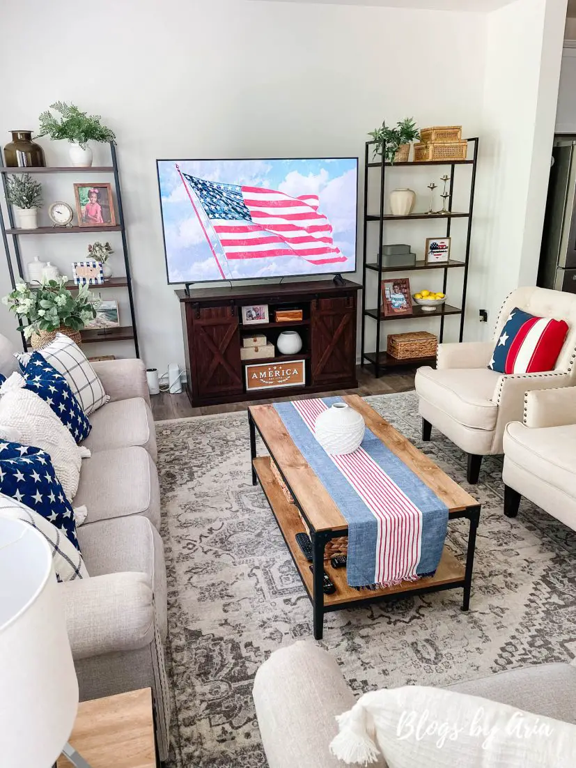 4th of July console table decor, how to decorate living room for the fourth of july